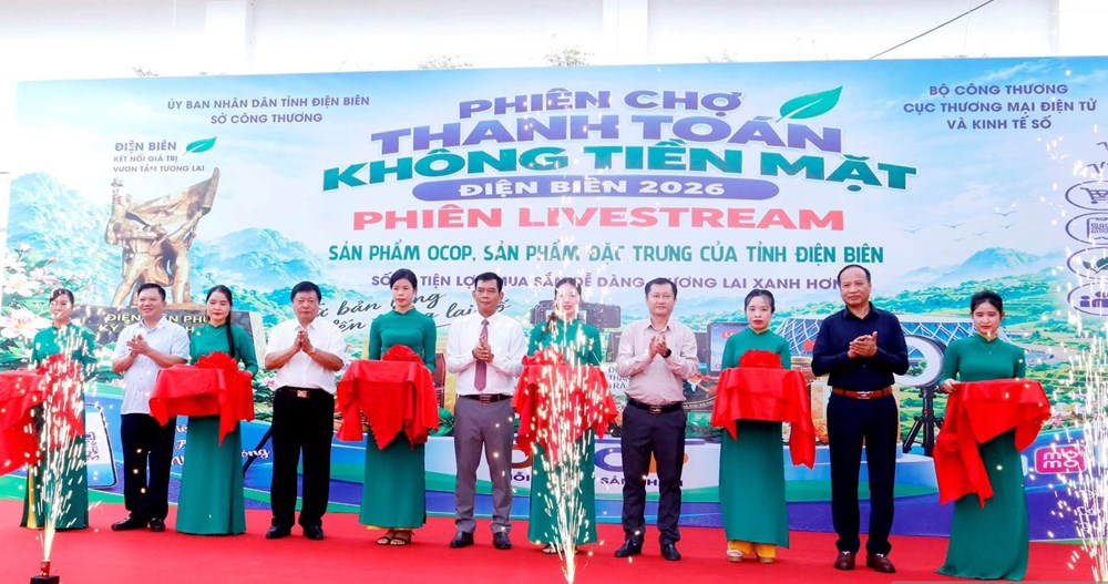 Điện Biên thúc đẩy thương mại điện tử từ phiên chợ không tiền mặt - ảnh 1