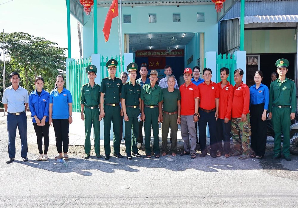  Biên phòng Vĩnh Hội Đông tăng cường phòng, chống đuối nước mùa nước nổi - ảnh 4