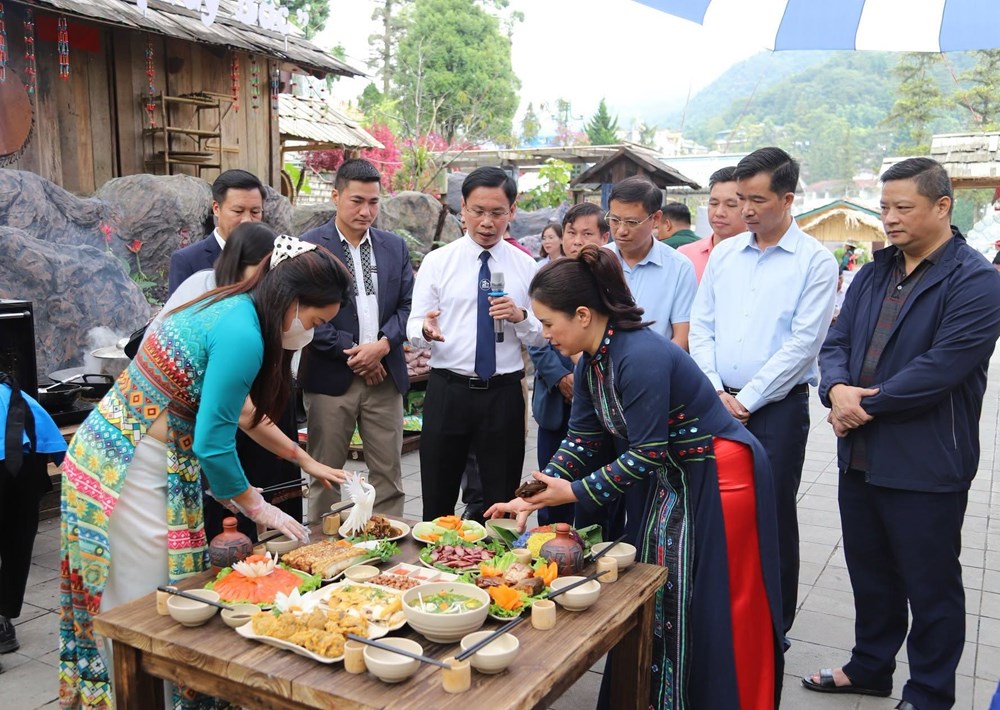 “Mâm cơm Hương vị Tây Bắc” tôn vinh và lan tỏa ẩm thực vùng cao Sa Pa - ảnh 2