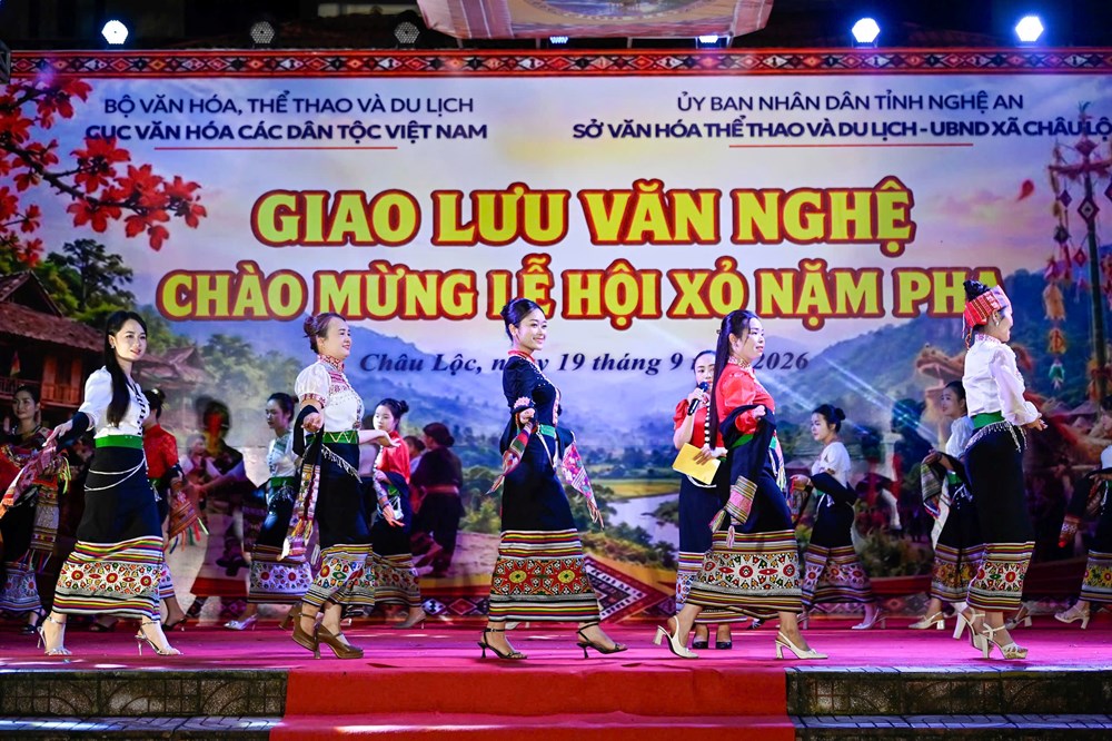 Tái hiện Lễ hội Xỏ Nặm Phạ của người Thái ở Châu Lộc - ảnh 9