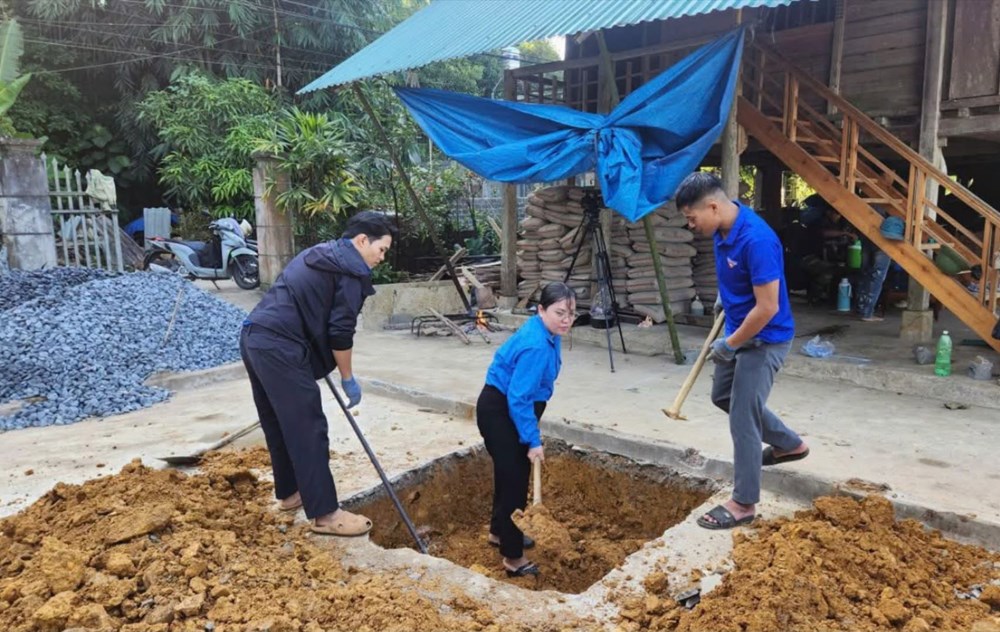 Khởi công nhà tình nghĩa, tri ân gia đình liệt sĩ tại Lào Cai - ảnh 1