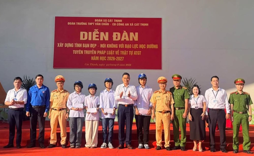 Hơn 2.500 giáo viên, học sinh Lào Cai được trang bị kỹ năng giao thông an toàn - ảnh 3