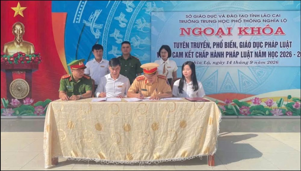 Hơn 2.500 giáo viên, học sinh Lào Cai được trang bị kỹ năng giao thông an toàn - ảnh 4