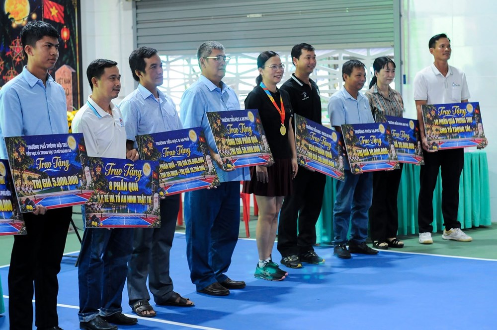 Pickleball kết nối yêu thương nơi biên giới An Giang - ảnh 2