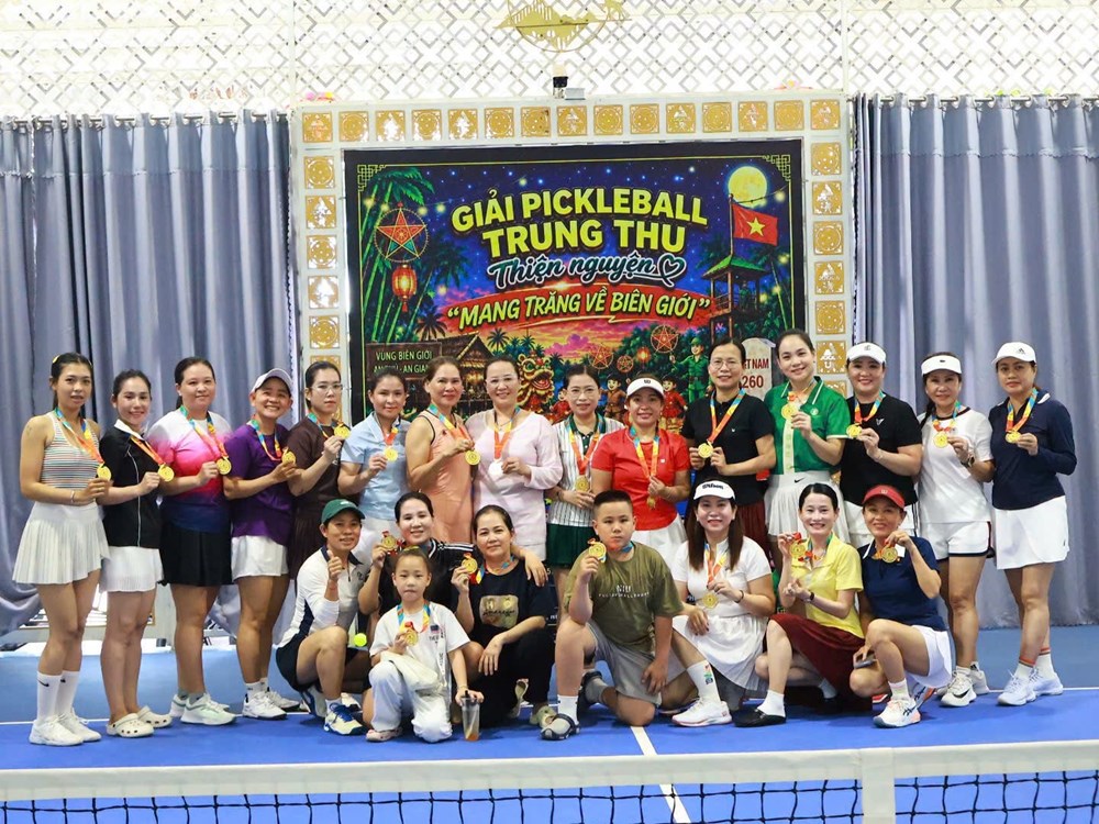 Pickleball kết nối yêu thương nơi biên giới An Giang - ảnh 4