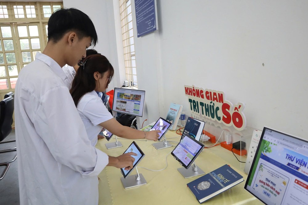 Lào Cai tổ chức Ngày hội chuyển đổi số gắn với phát triển văn hóa đọc - ảnh 3