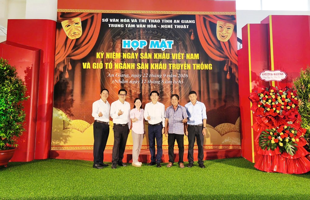 Tri ân Tổ nghề: Nhớ cội nguồn, tiếp lửa sân khấu Việt - ảnh 3