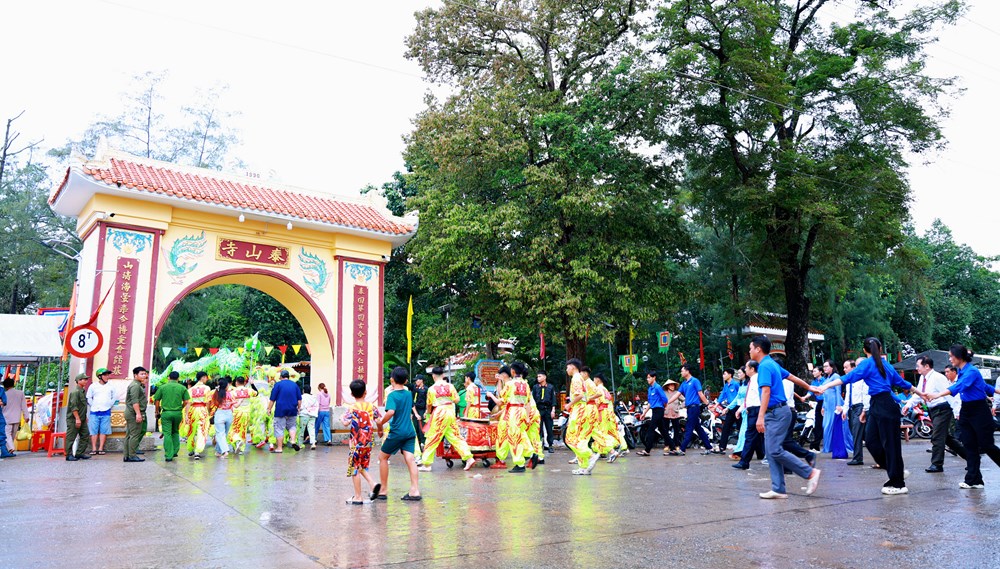 An Giang kỷ niệm 170 năm ngày giỗ cụ Đoàn Minh Huyên - ảnh 6