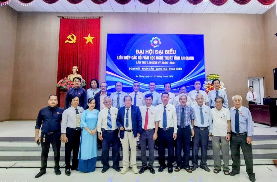 Đại hội Văn học Nghệ thuật An Giang lần thứ I sau hợp nhất - ảnh 3