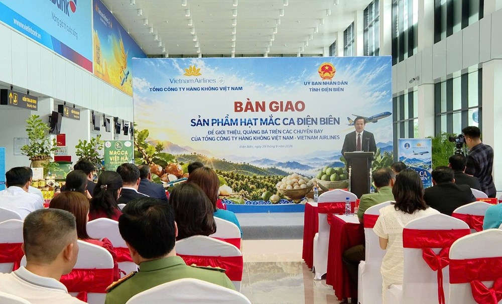 Mắc ca Điện Biên lên chuyến bay quốc tế của Vietnam Airlines - ảnh 1