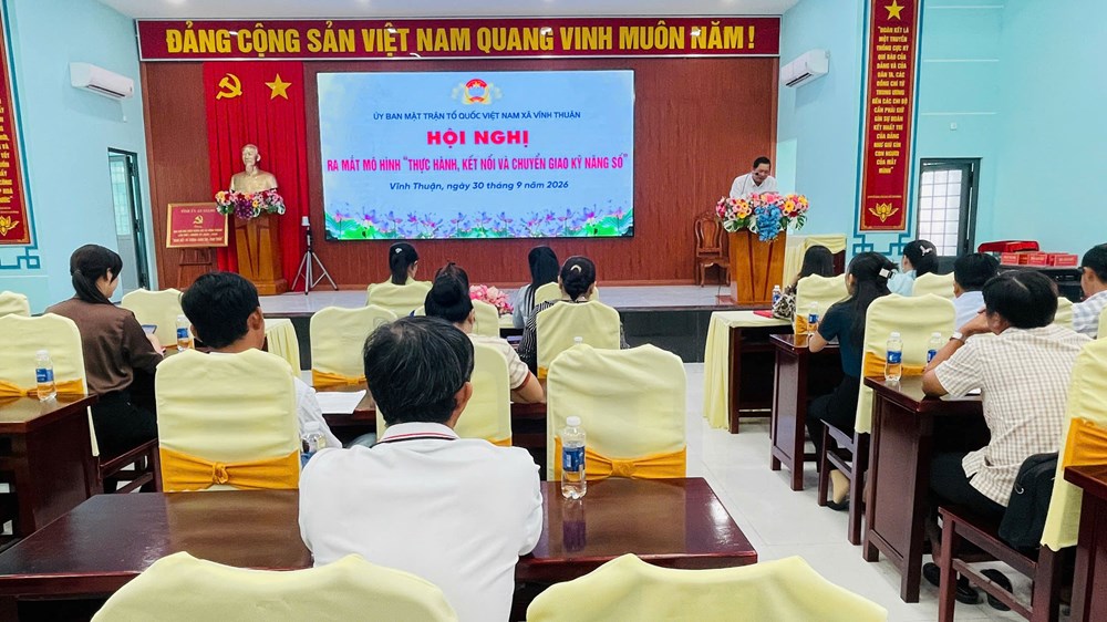An Giang: Vĩnh Thuận đưa kỹ năng số đến gần người dân - ảnh 1