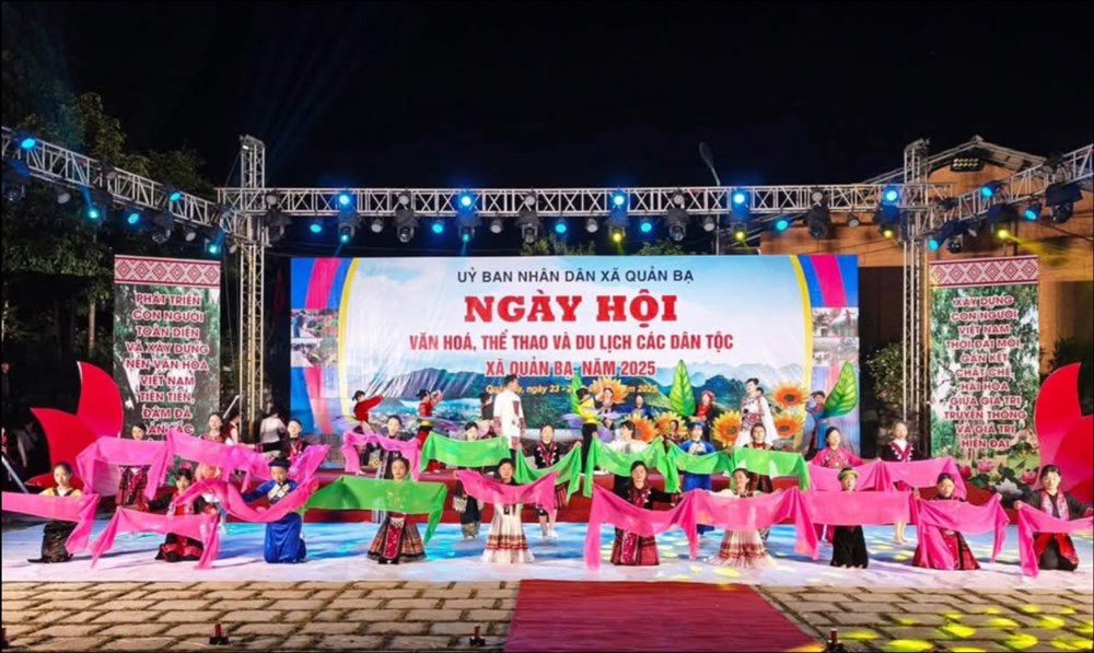 Quản Bạ tạo sức hút từ bản sắc văn hóa truyền thống - ảnh 1