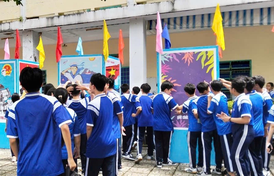 Lan tỏa tình yêu biển, đảo đến gần 2.000 học sinh ở An Giang - ảnh 3