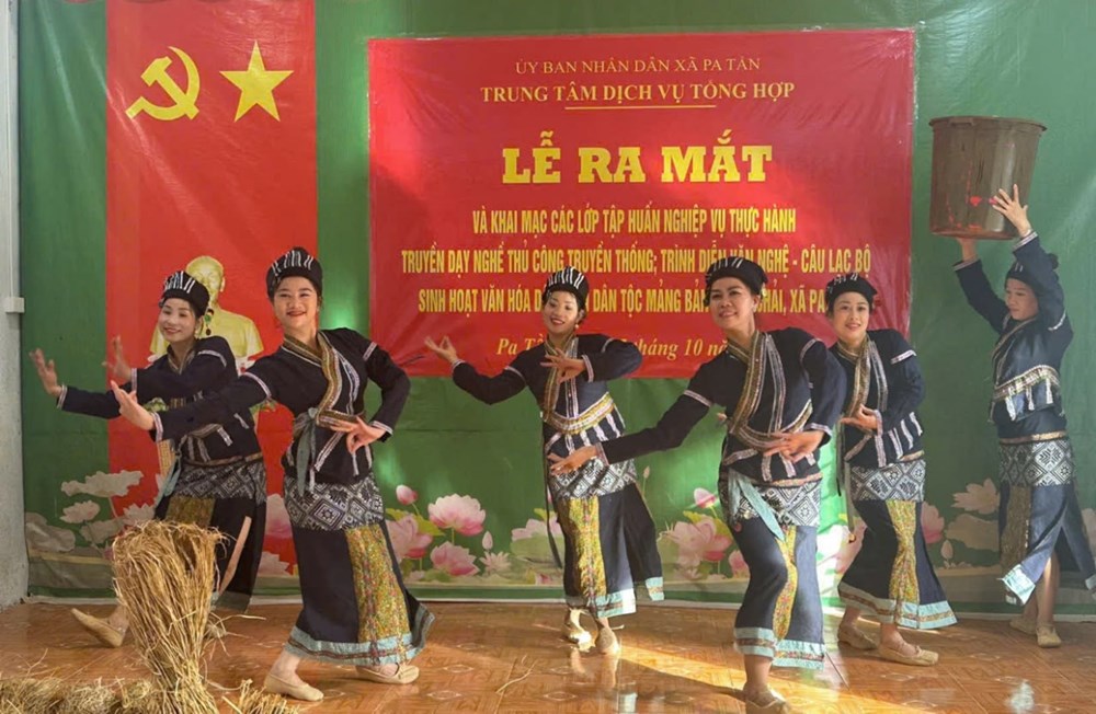 Lai Châu: Giữ gìn bản sắc, xây dựng nếp sống văn minh ở cơ sở - ảnh 3
