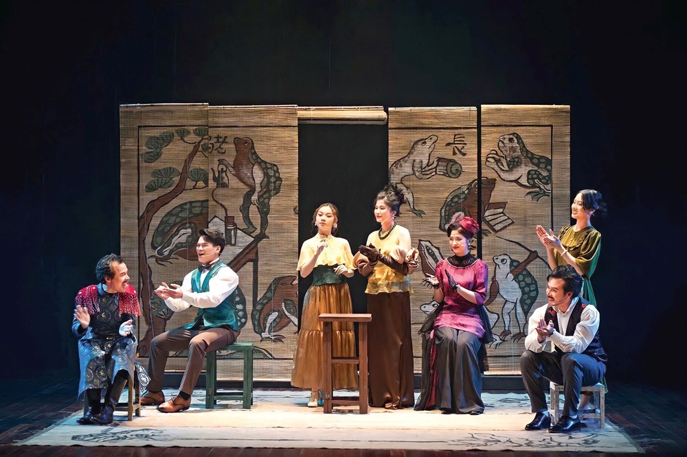 Đạo diễn Dương Thị Thanh Huyền: Tìm một ngôn ngữ sân khấu Việt trong dòng chảy hội nhập - ảnh 6
