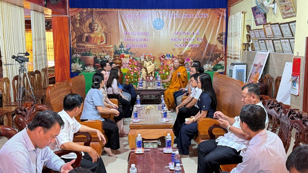 An Giang giám sát thực hiện chính sách hỗ trợ dạy tiếng nói, chữ viết Khmer - ảnh 2