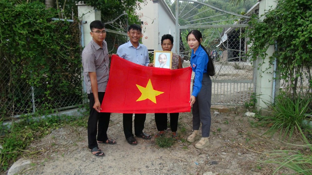 Tuổi trẻ xã Ô Lâm chung sức xây dựng quê hương giàu đẹp - ảnh 1