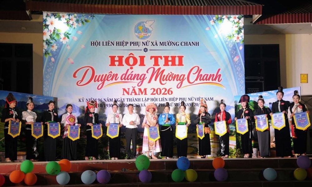 Phụ nữ Mường Chanh duyên dáng trong sắc màu truyền thống - ảnh 10