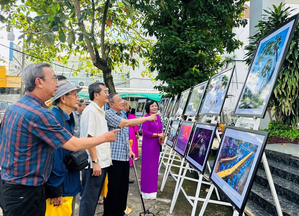 An Giang: Triển lãm 90 tác phẩm ảnh nghệ thuật “Dấu ấn thời gian” - ảnh 2
