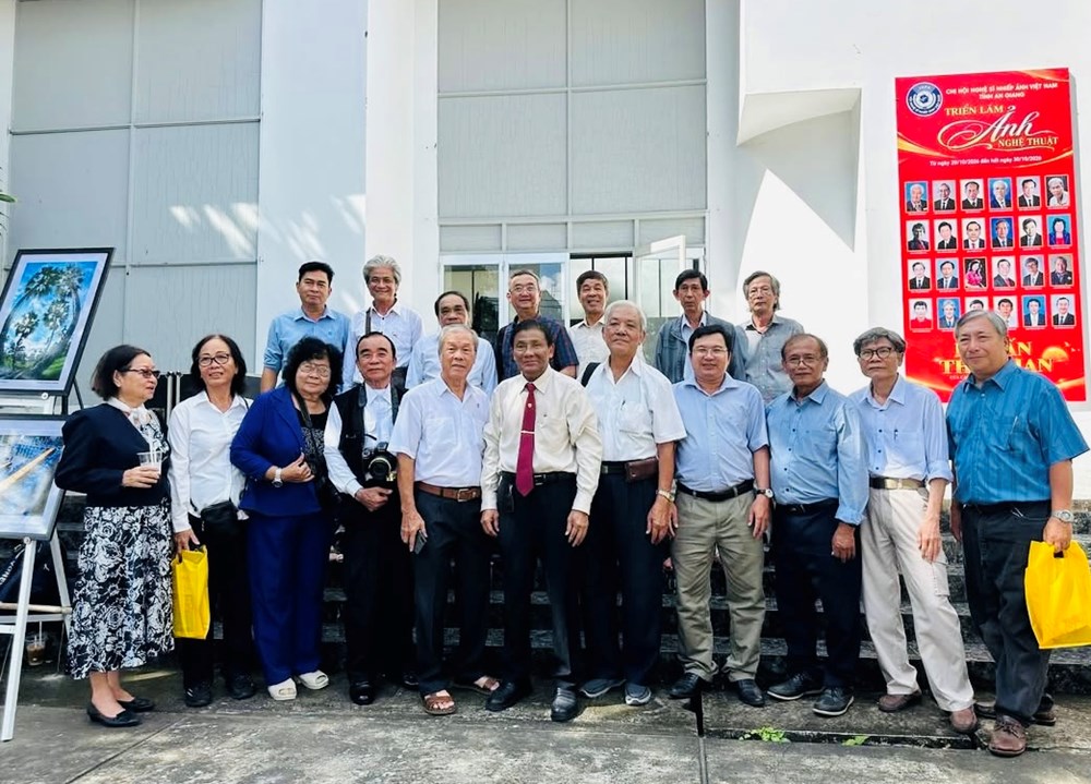 An Giang: Triển lãm 90 tác phẩm ảnh nghệ thuật “Dấu ấn thời gian” - ảnh 3