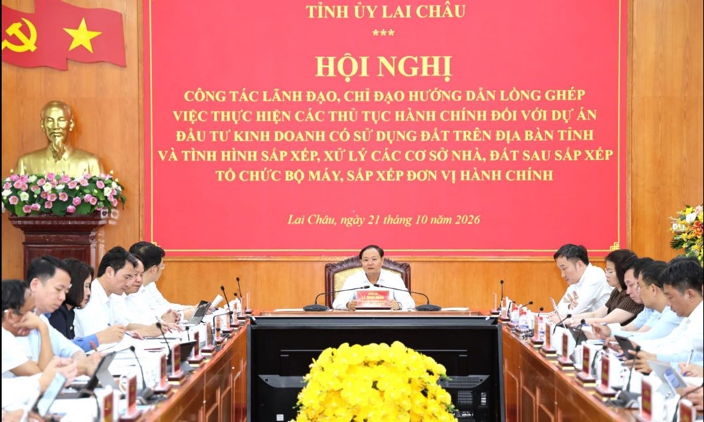 Lai Châu đẩy nhanh cải cách thủ tục đầu tư, xử lý nhà đất dôi dư - ảnh 1
