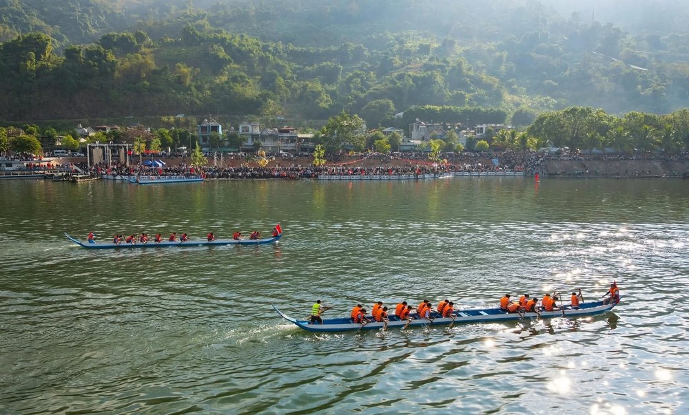 Về Mường Lay khám phá vẻ đẹp sông Đà mùa nước nổi - ảnh 5