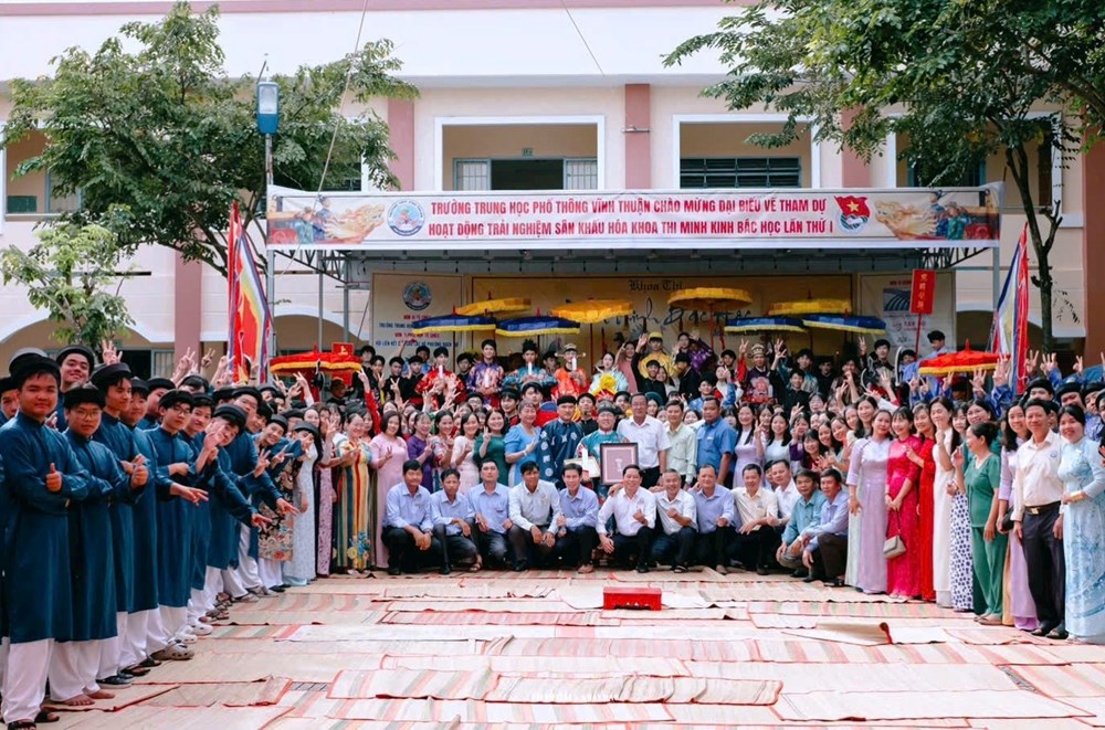 Sân khấu hóa khoa cử xưa, khơi dậy tinh thần hiếu học - ảnh 1