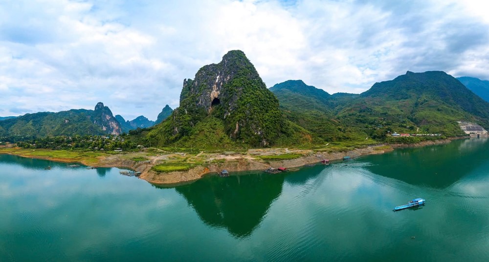 Khám phá vẻ đẹp nguyên sơ Chiềng Lao giữa đại ngàn Tây Bắc - ảnh 1