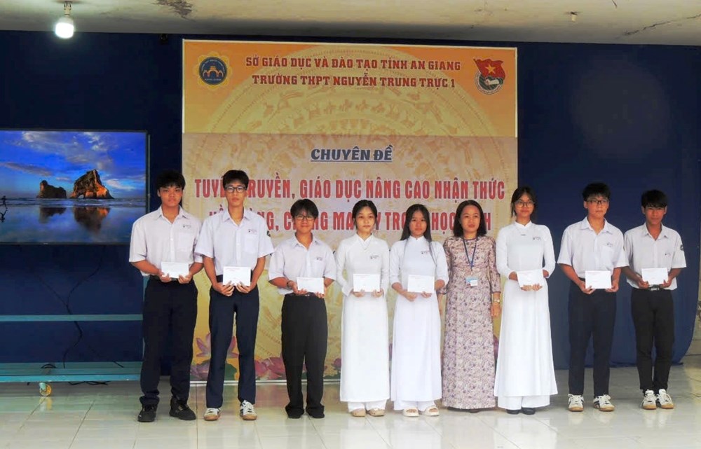 “Ly trà đá cho bạn” - lan tỏa tinh thần sẻ chia trong trường học - ảnh 4