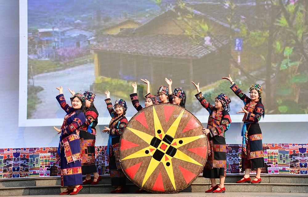 Tôn vinh di sản văn hóa, kết nối bản sắc Việt Nam và ASEAN - ảnh 4