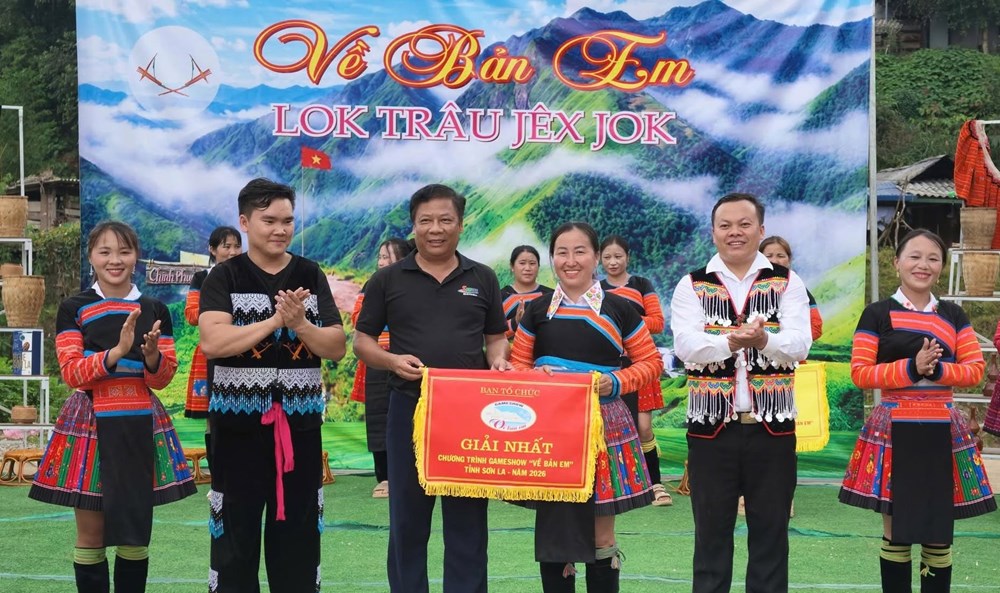 “Về bản em” lan tỏa sắc màu văn hóa dân tộc Mông ở Suối Tọ - ảnh 4