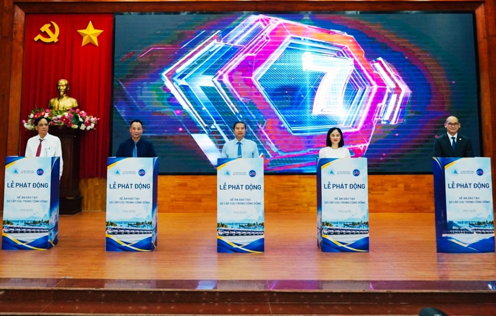 Phú Quốc nâng cao năng lực sơ cấp cứu cộng đồng, sẵn sàng phục vụ APEC 2027 - ảnh 1