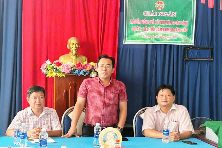 Giữ nghề dệt thổ cẩm Khmer, mở hướng phát triển du lịch cộng đồng - ảnh 2