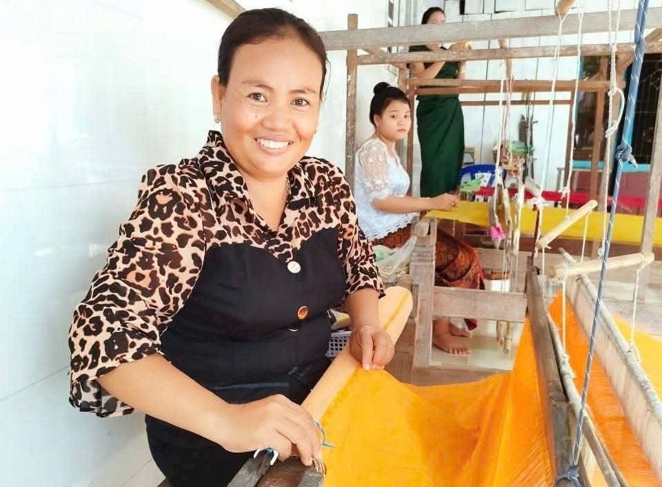 Giữ nghề dệt thổ cẩm Khmer, mở hướng phát triển du lịch cộng đồng - ảnh 5