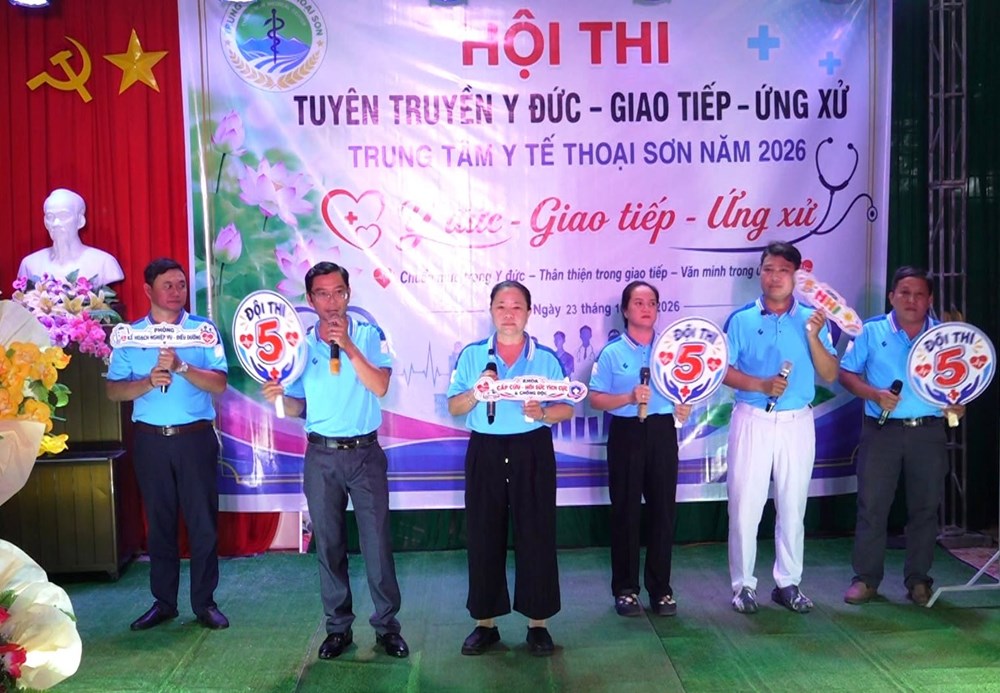 Lan tỏa y đức, nâng cao văn hóa giao tiếp trong cơ sở y tế - ảnh 2