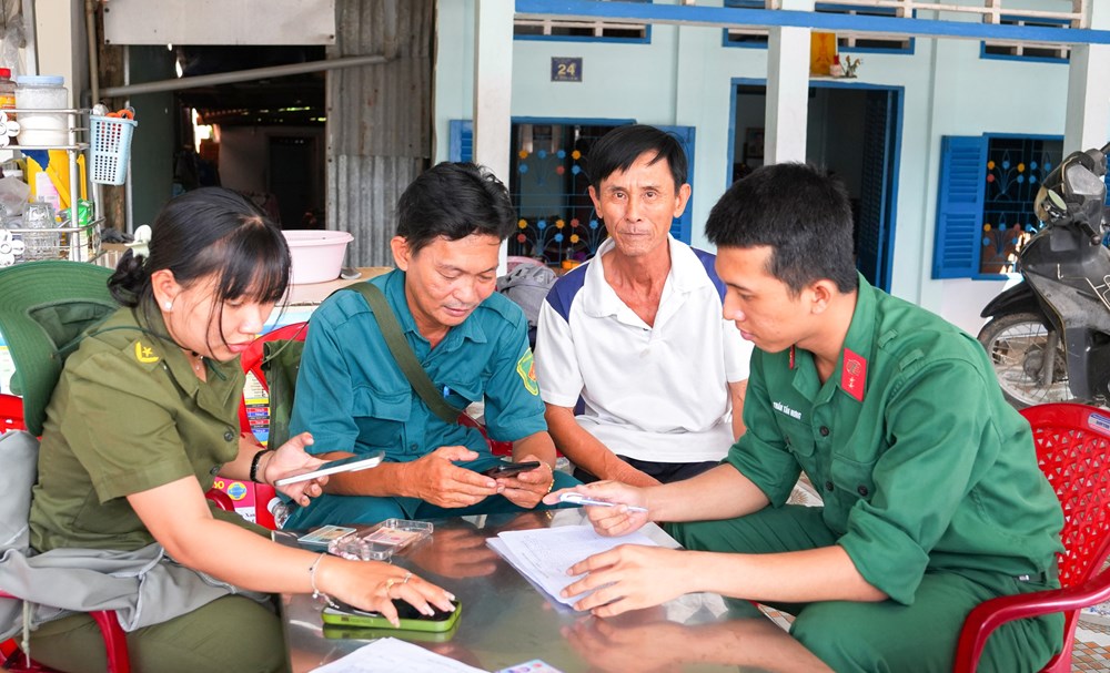 Kiên Lương chung sức đưa các tiện ích số đến gần hơn với người dân - ảnh 1