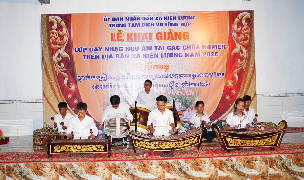 Kiên Lương mở 2 lớp truyền dạy nhạc Ngũ âm Khmer - ảnh 2