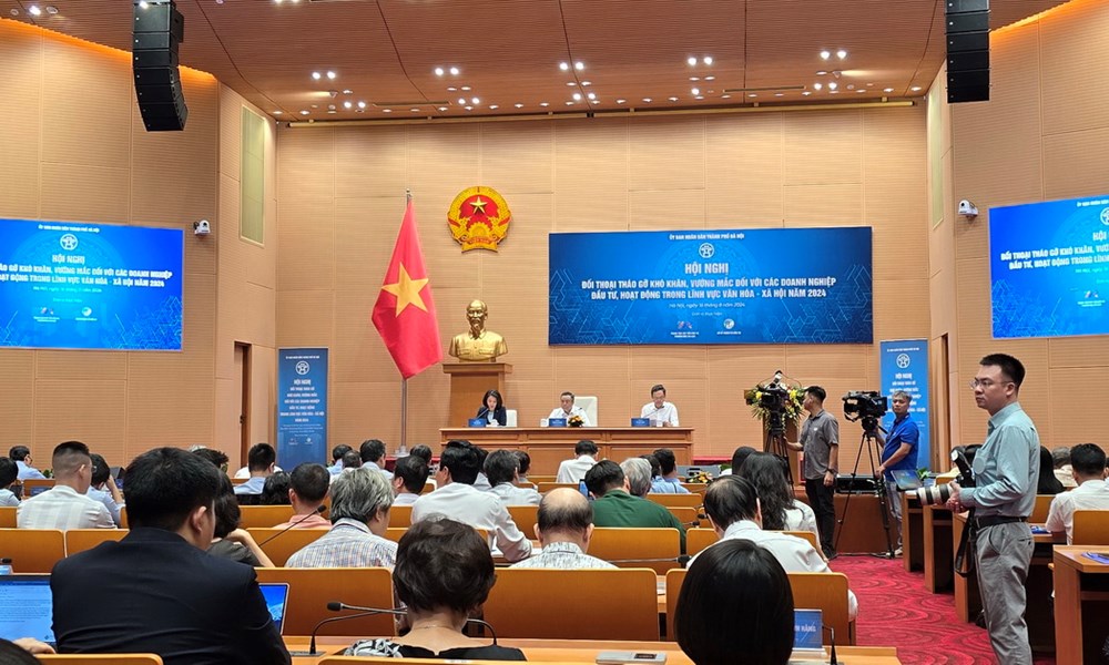 Đối thoại tháo gỡ khó khăn cho các doanh nghiệp hoạt động trong lĩnh vực văn hóa - xã hội - ảnh 2