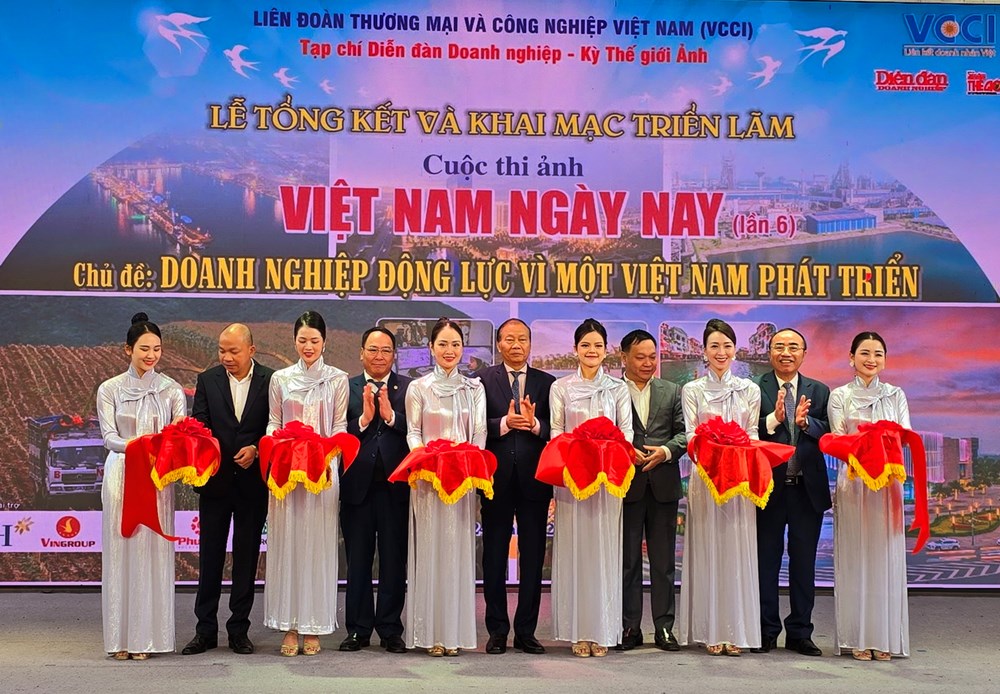 Tập đoàn Vingroup đoạt giải Nhất Cuộc thi ảnh Việt Nam ngày nay lần 6 - ảnh 1