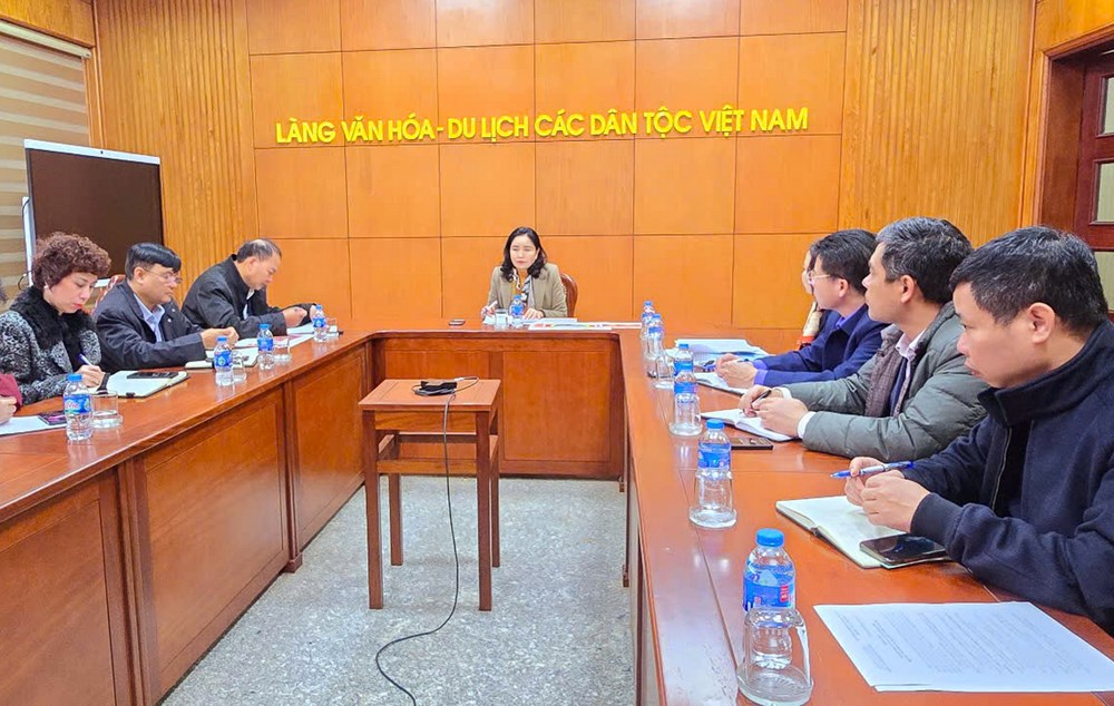Thứ trưởng Trịnh Thị Thủy kiểm tra công tác tổ chức Ngày hội “Sắc Xuân trên mọi miền Tổ quốc” năm 2025 - ảnh 1