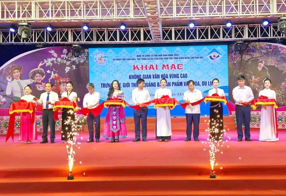 Khai mạc không gian văn hóa vùng cao - trưng bày, quảng bá sản phẩm văn hóa, du lịch - ảnh 1