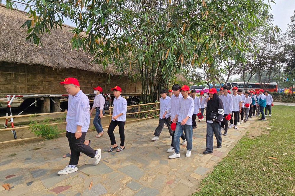 Tháng 5 với chủ đề “Bác Hồ với cộng đồng các dân tộc Việt Nam” - ảnh 5