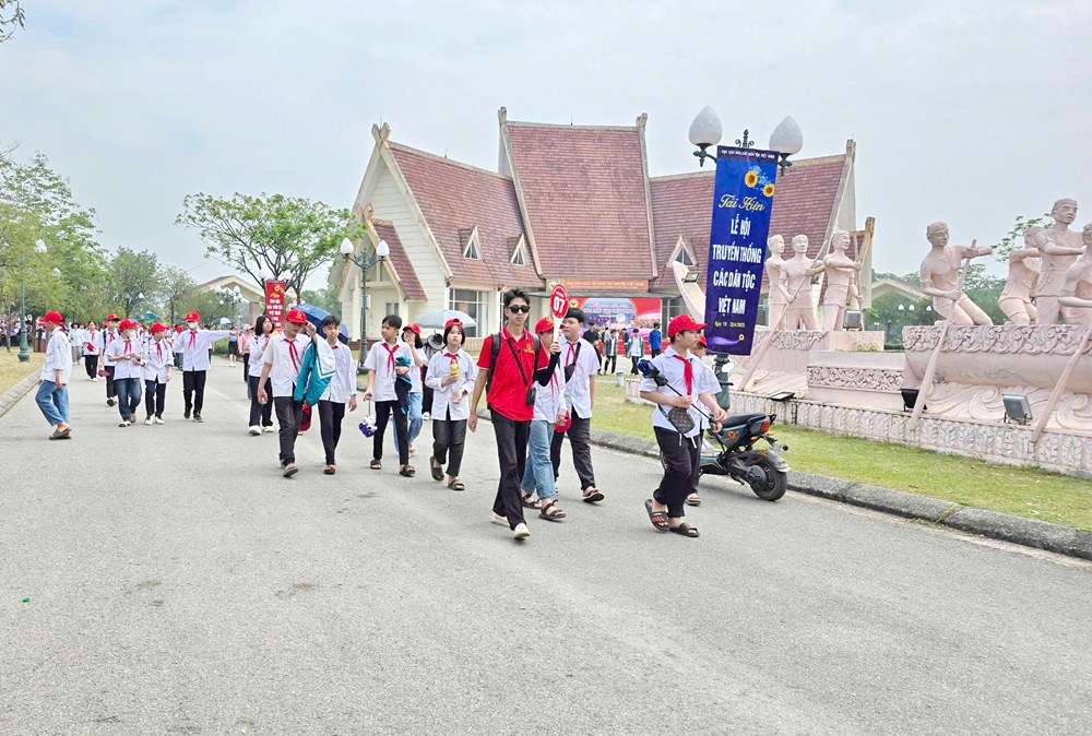 Gắn kết mỗi gia đình nhỏ với đại gia đình “Ngôi nhà chung” - ảnh 1