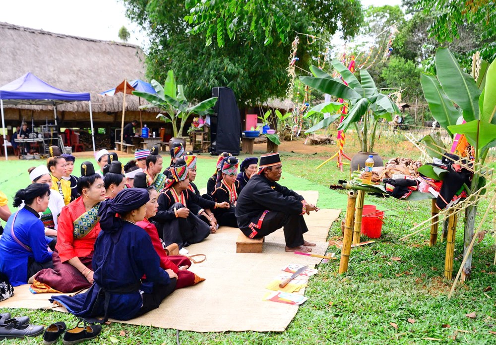 Bộ VHTTDL hỗ trợ bảo tồn, phát huy văn hóa phi vật thể các dân tộc thiểu số có nguy cơ mai một - ảnh 1