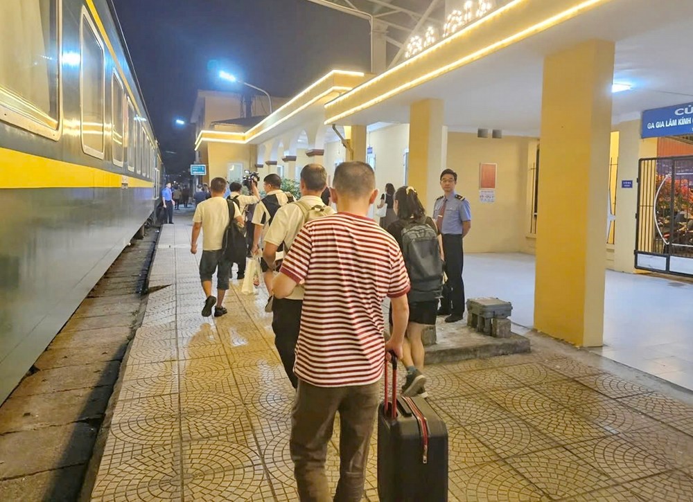 Mở bán vé tàu liên vận quốc tế Gia Lâm - Nam Ninh tại các ga trên cả nước - ảnh 1
