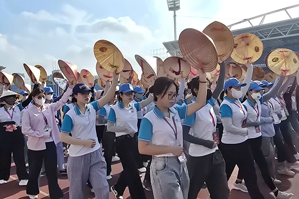 Hợp luyện lễ diễu binh, diễu hành A80 tại Sân vận động quốc gia Mỹ Đình  - ảnh 16