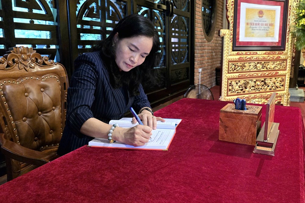 Chương trình “Về nguồn” kỷ niệm 80 năm Ngày truyền thống ngành Văn hóa  - ảnh 4