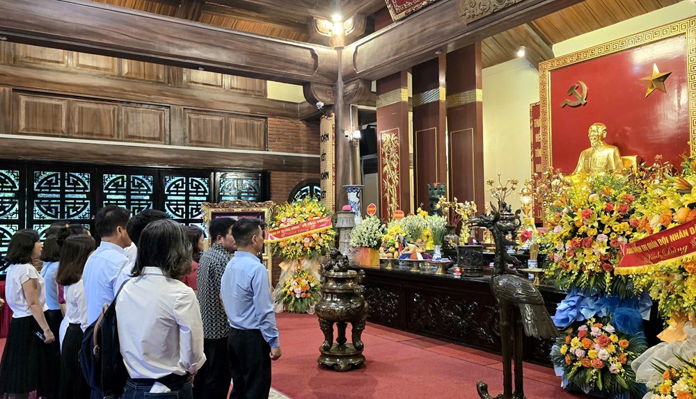 Chương trình “Về nguồn” kỷ niệm 80 năm Ngày truyền thống ngành Văn hóa  - ảnh 2