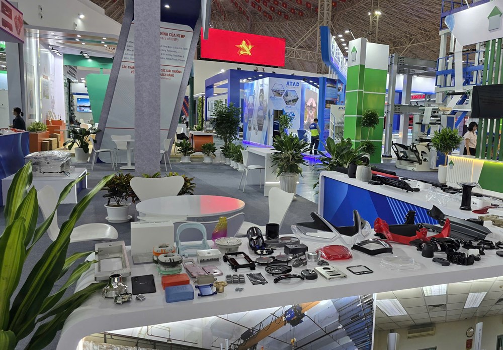 Tôn vinh vai trò kinh tế tư nhân tại Triển lãm Thành tựu đất nước - ảnh 10