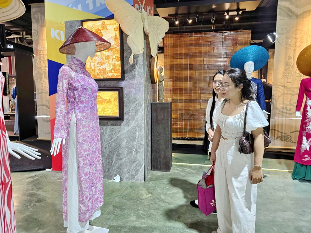 Văn hóa đang được làm mới để hội nhập cùng thế giới - ảnh 9